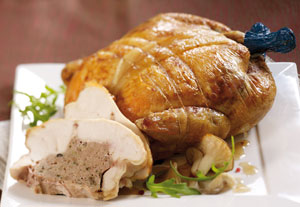 Poularde farcie aux champignons des bois