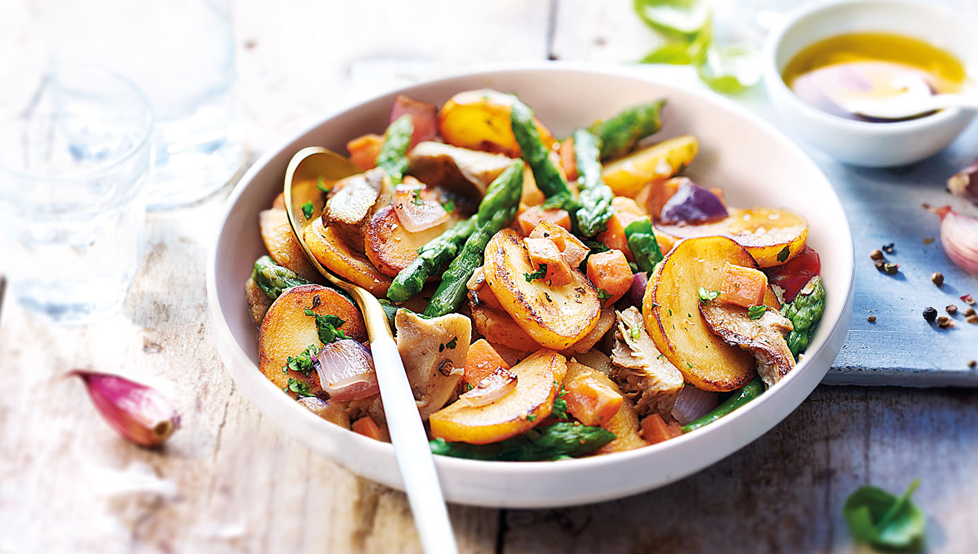 Poêlée pommes de terre champignons asperges