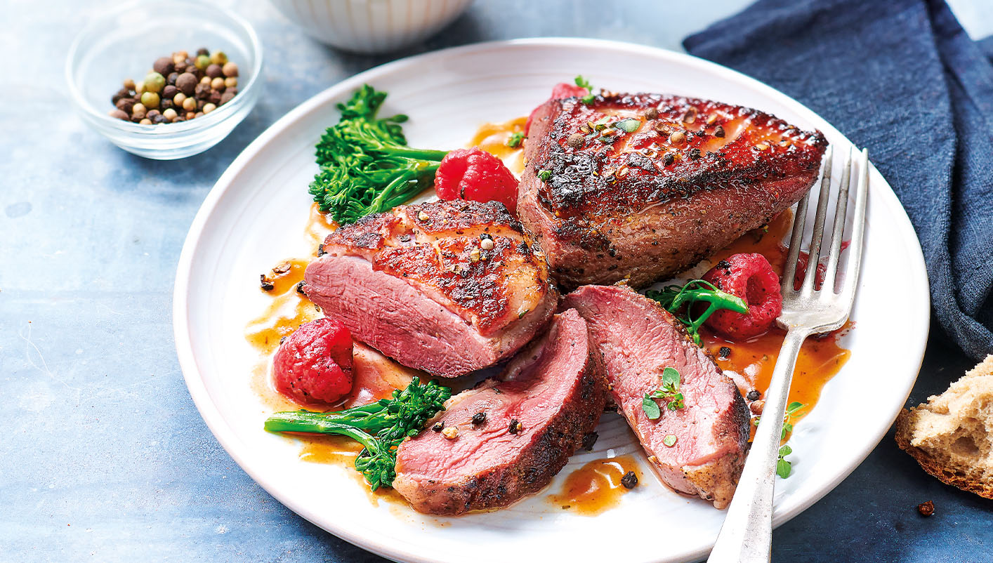 2 Demi magrets de canard marinés aux 3 poivres