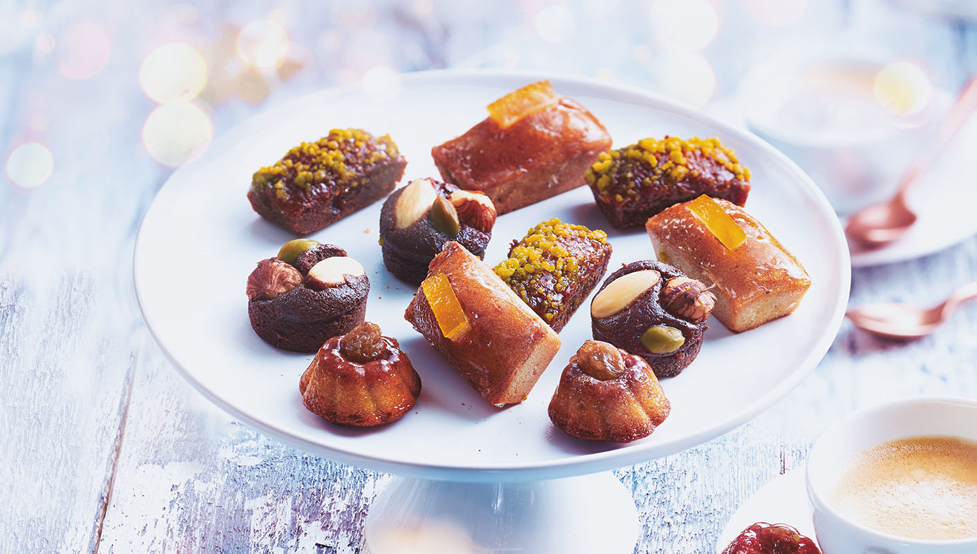 12 Petits fours moelleux