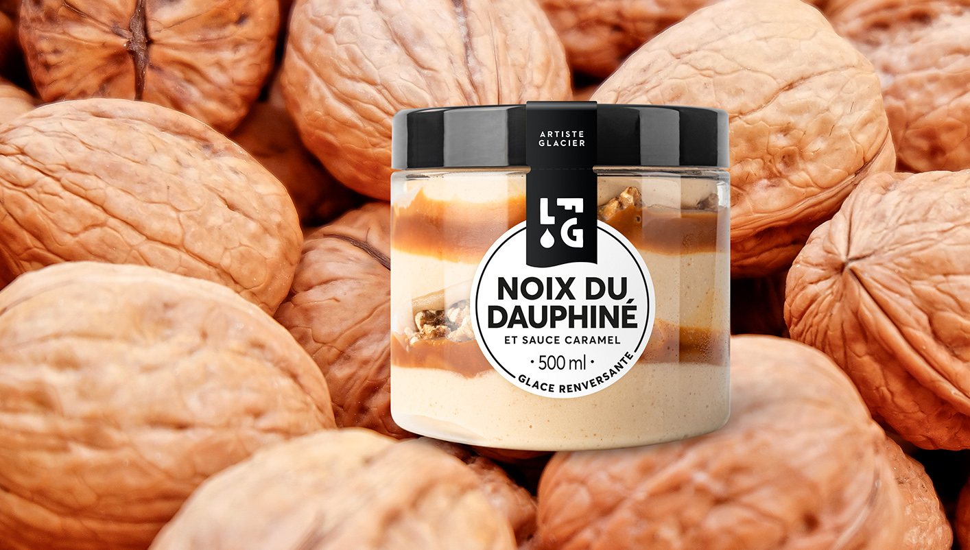 Glace artisanale noix du Dauphiné et sauce caramel