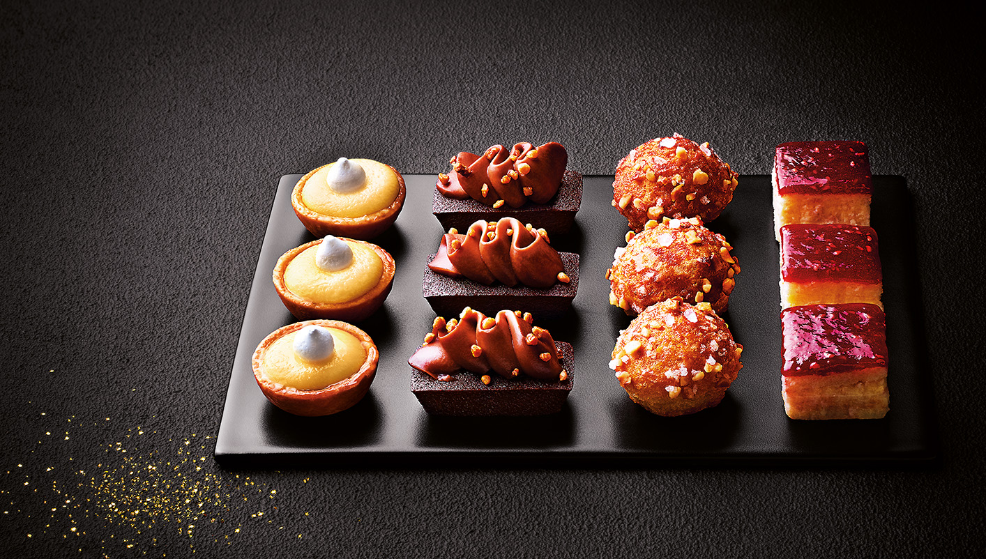 12 Petits fours Collection