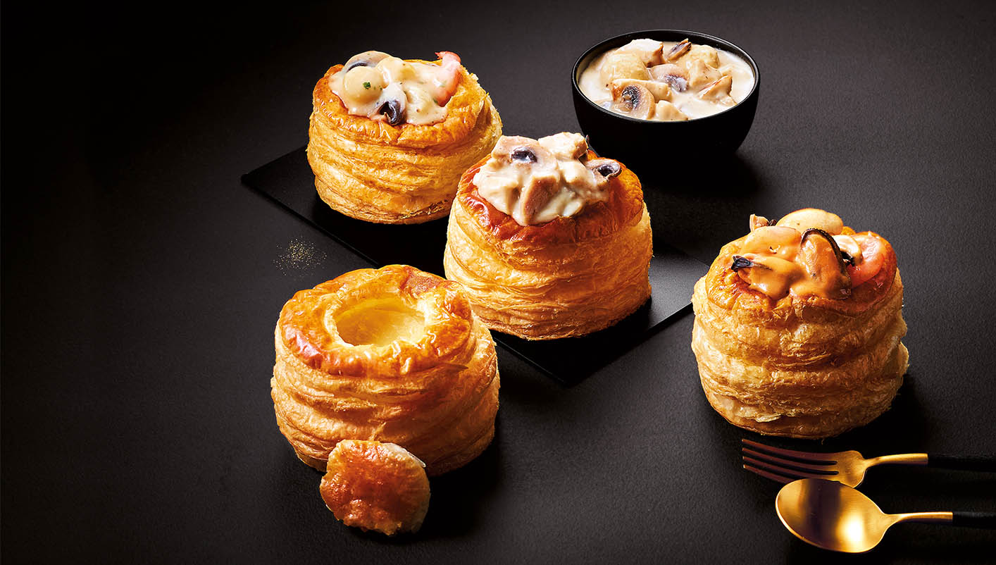 Garniture au poulet, quenelles et champignons pour bouchées
