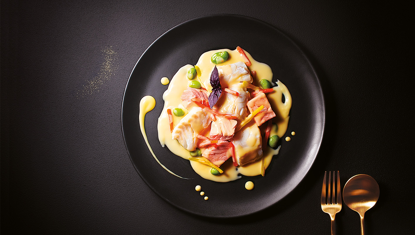Cabillaud et saumon sauce agrumes et petits légumes