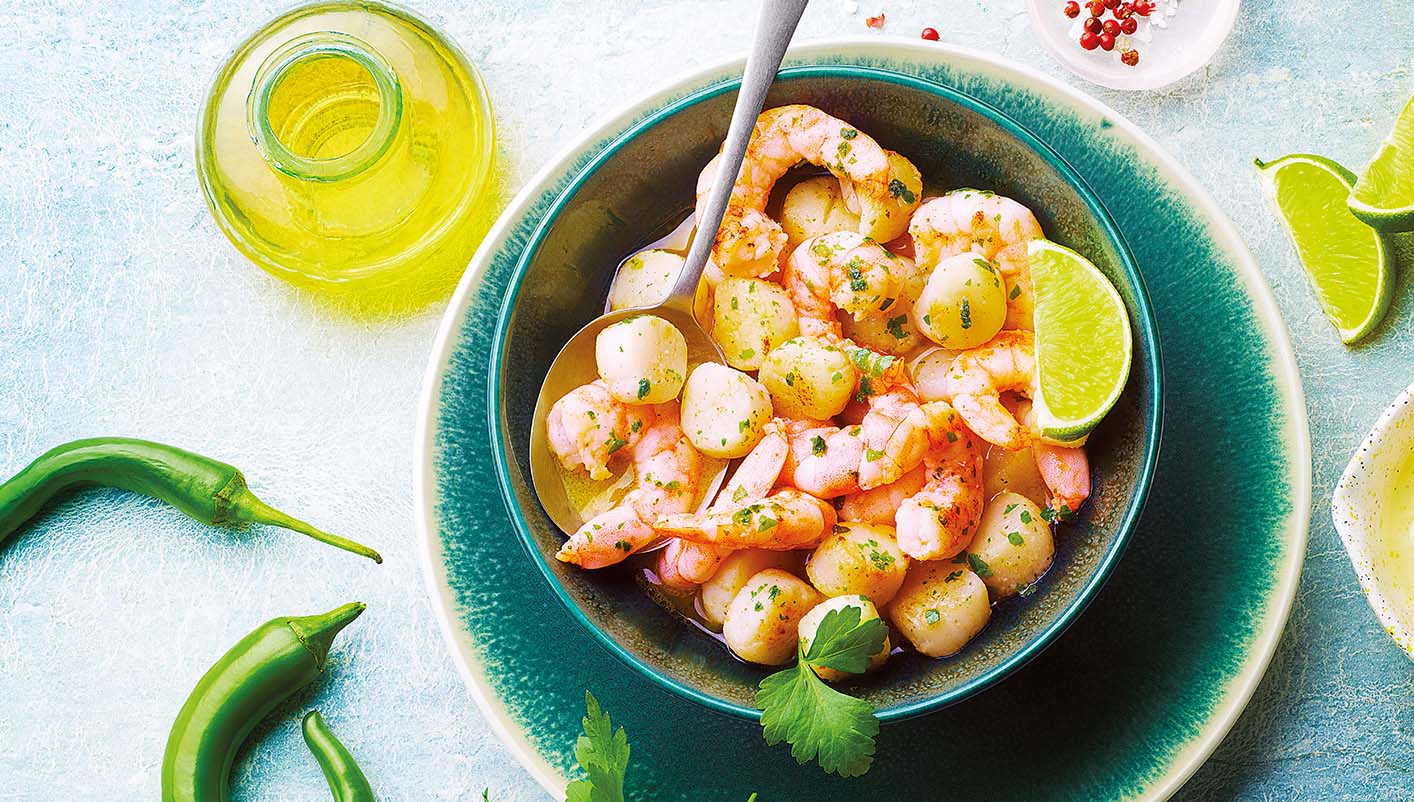 Crevettes et noix de Saint-Jacques*, huile d'olive et persil
