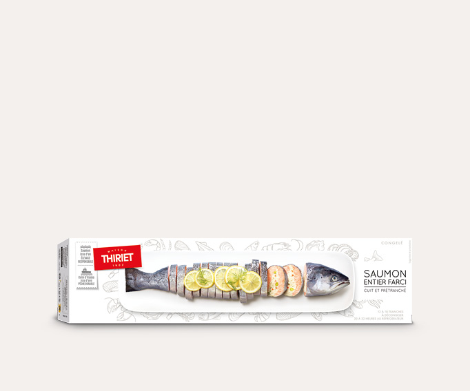Saumon entier farci cuit et prétranché