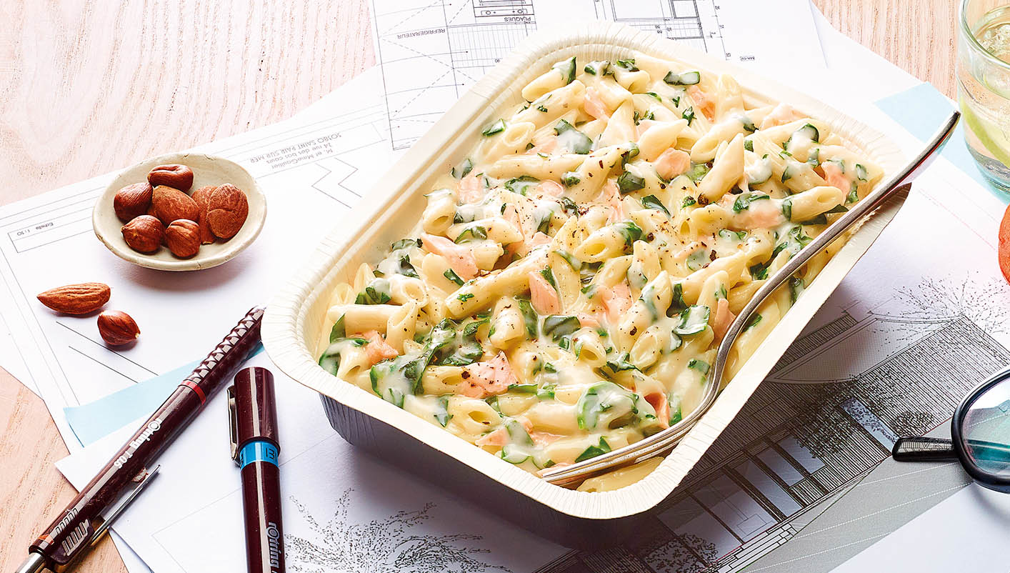 Mini penne au saumon et épinards, sauce citron basilic