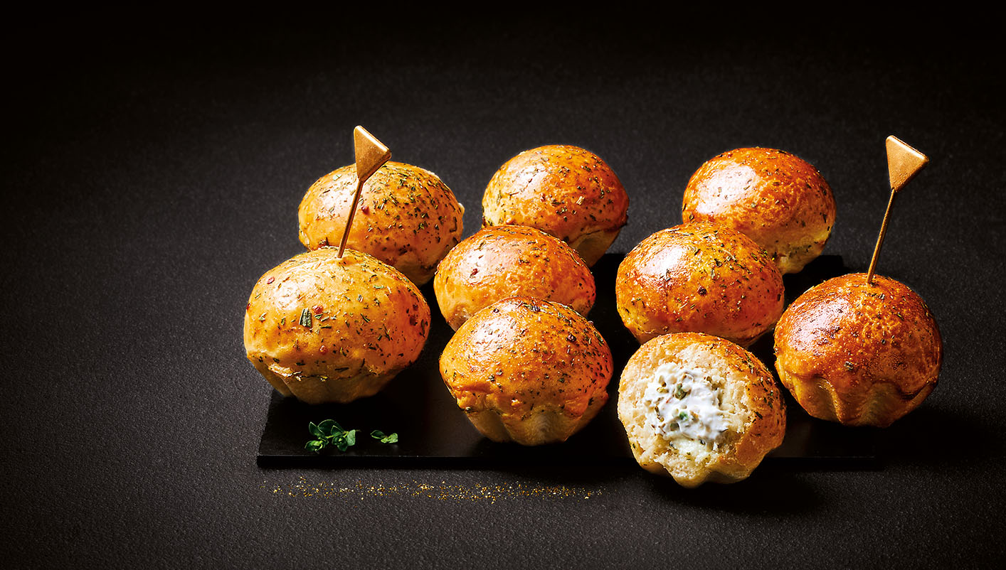 9 Mini brioches fromage ail et fines herbes