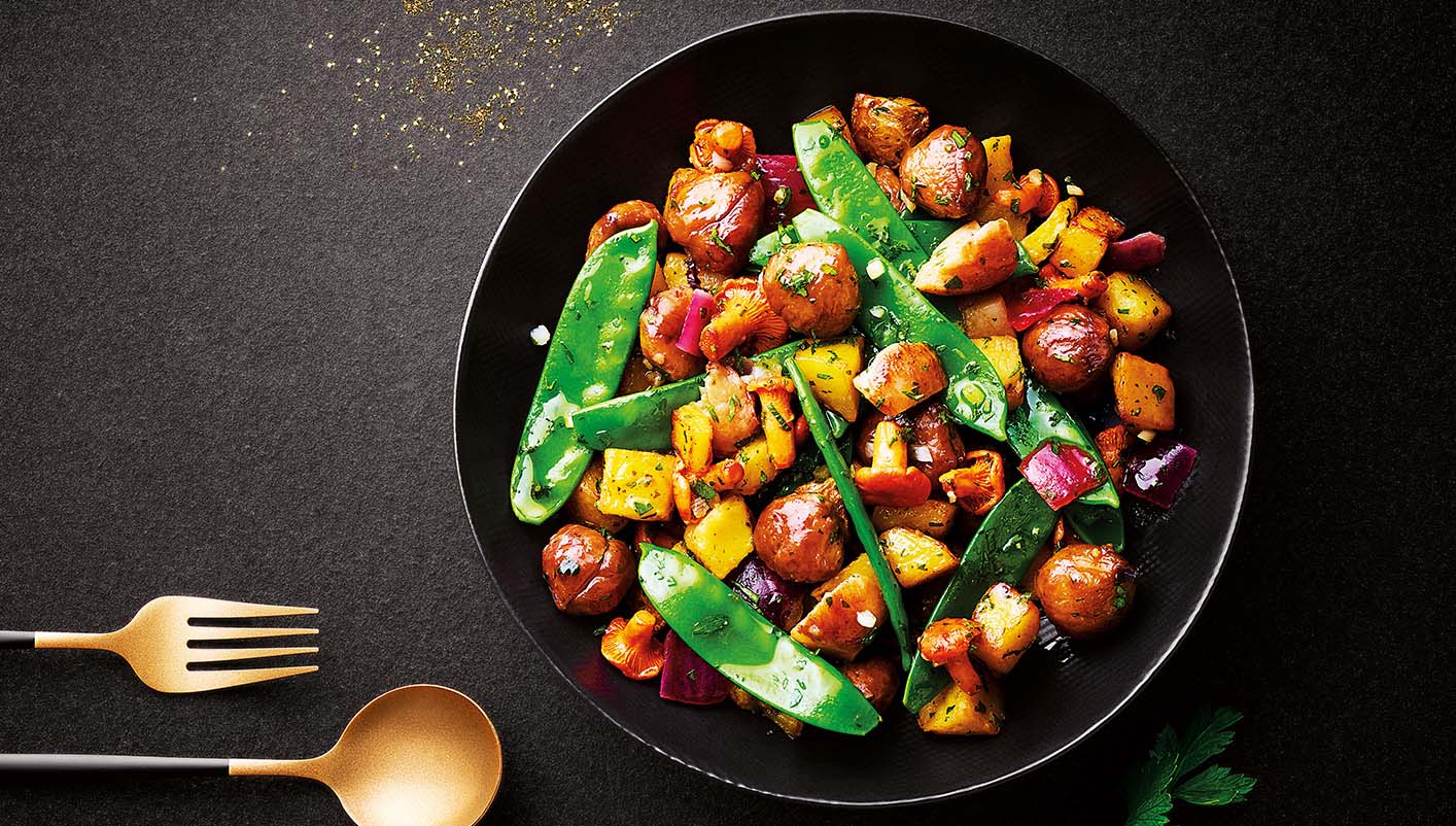 Poêlée de marrons, pommes de terre, girolles et cèpes