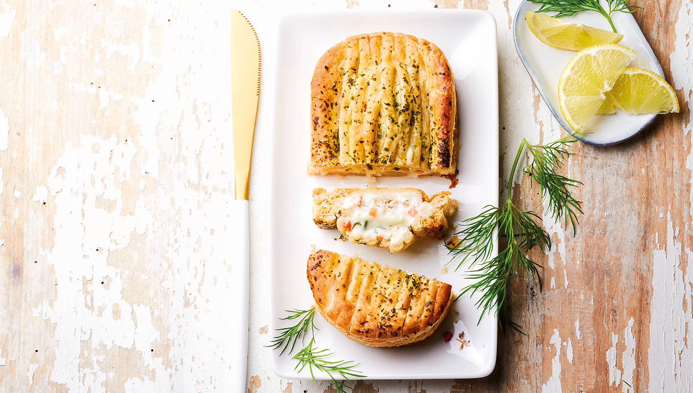 2 Feuilletés cabillaud, sauce petits légumes