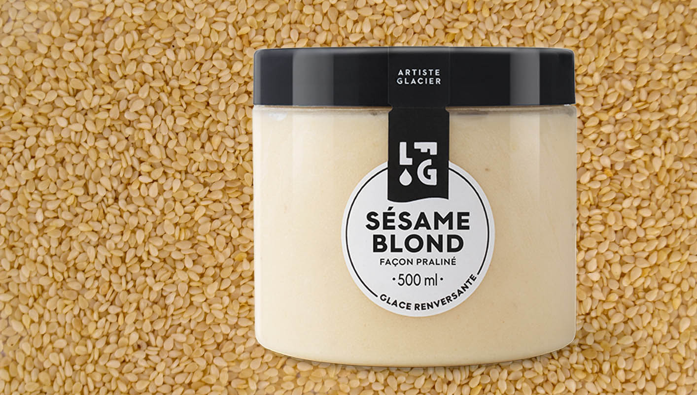 Crème glacée artisanale sésame blond façon praliné