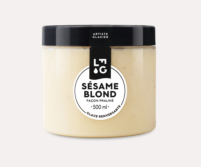 Crème glacée artisanale sésame blond façon praliné