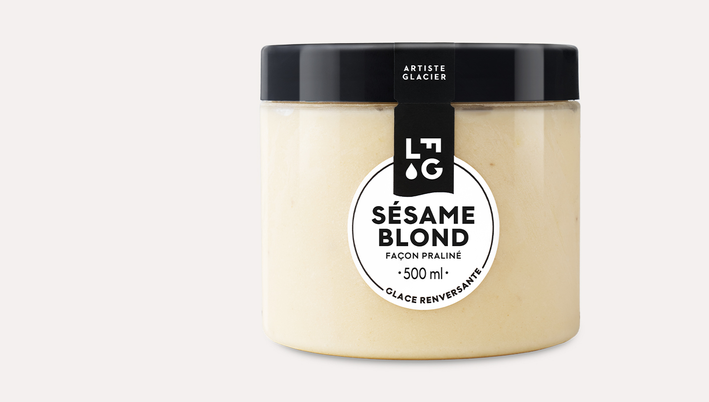Crème glacée artisanale sésame blond façon praliné