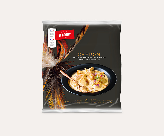 Chapon, sauce au foie gras de canard, morilles et girolles