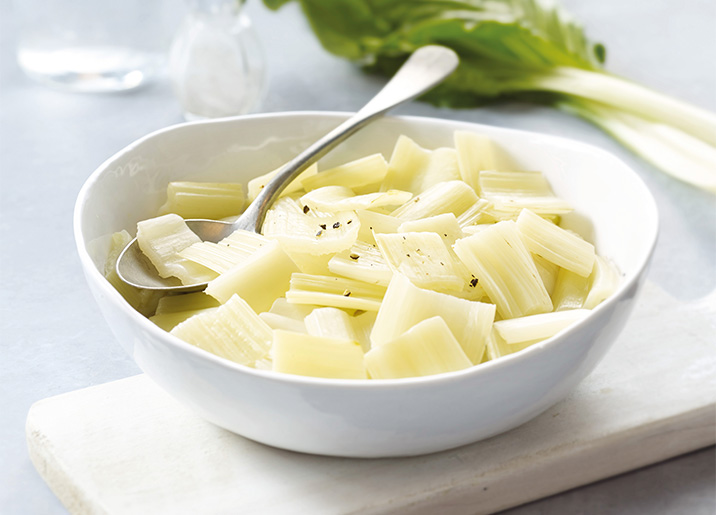 Côtes de blettes coupées