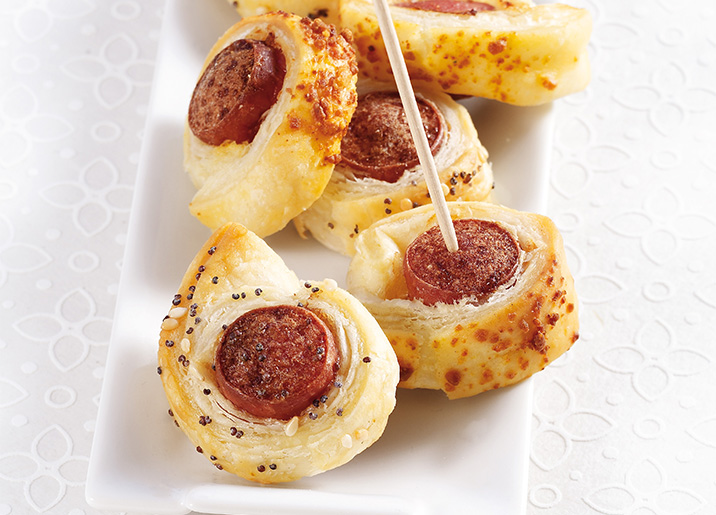 32 Roulés saucisse
