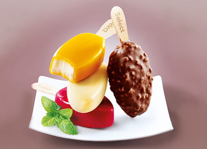 8 Selectâ„¢ Mini Frozen Yogurt et fruits assortis