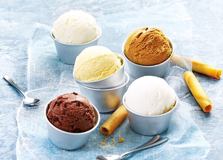 Crème glacée Noix de coco et noix de coco râpée