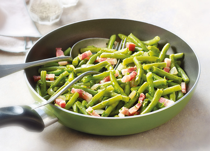 Poêlée cuisinée de haricots verts aux lardons surgelé, gamme Pommes de
