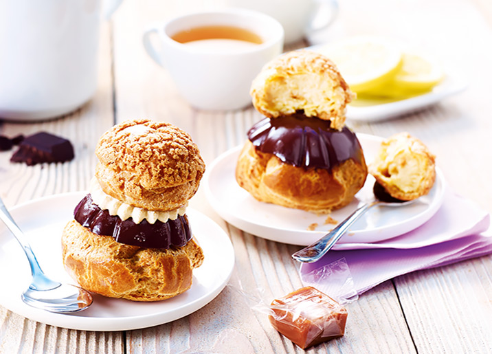 2 Religieuses chocolat/caramel