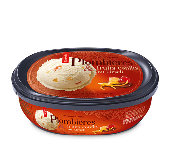 Crème glacée Plombières et cubes de fruits confits