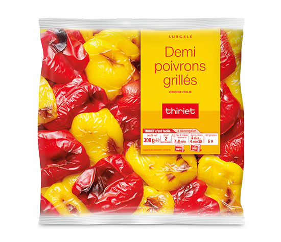 Demi poivrons jaunes et rouges grillés