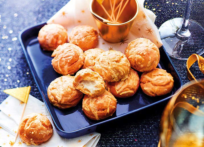 12 Gougères à la béchamel