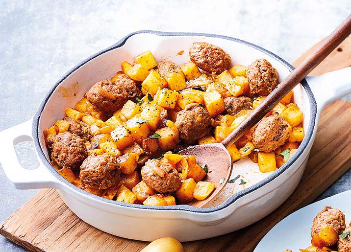 Pommes de terre rissolées et boulettes au boeuf