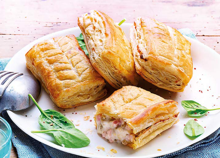 8 Feuilletés jambon, emmental et champignons