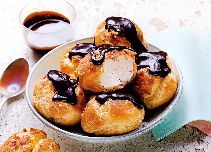 6 Profiteroles