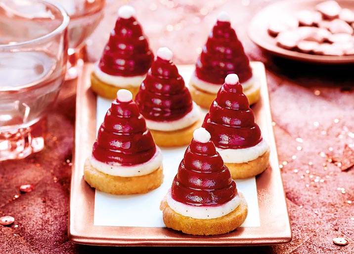 6 Mini bonnets de Père Noël framboise vanille coco