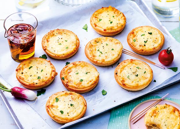 9 Petites pizzas aux 3 fromages