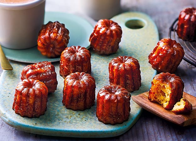 12 Mini cannelés