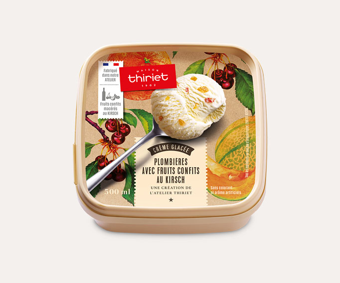 Crème glacée Plombières avec fruits au Kirsch